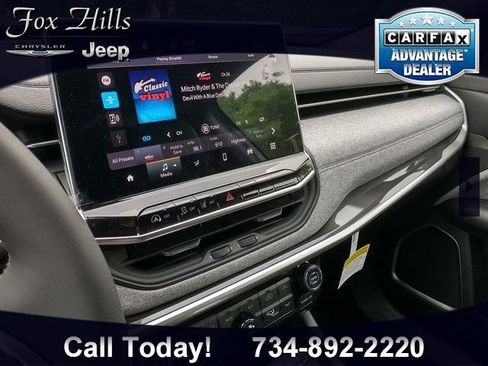 New 2023 Jeep Compass Latitude w/ Convenience Group image 14