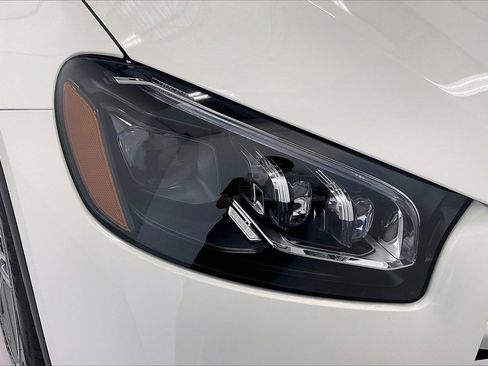 Used 2025 Mercedes-Benz GLS 450 4MATIC image 13