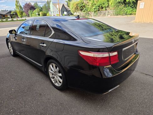Used 2008 Lexus LS 460 RWD image 4