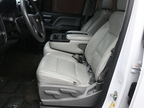 Used 2016 Chevrolet Silverado 1500 Custom w/ Custom Convenience Package RWD image 15