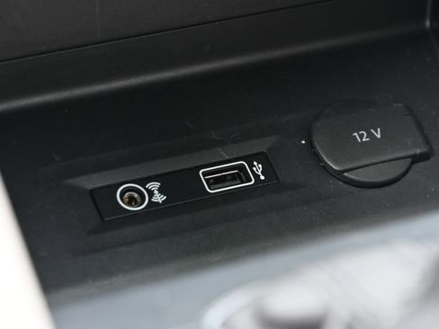 Used 2019 Volkswagen Atlas SE FWD image 23