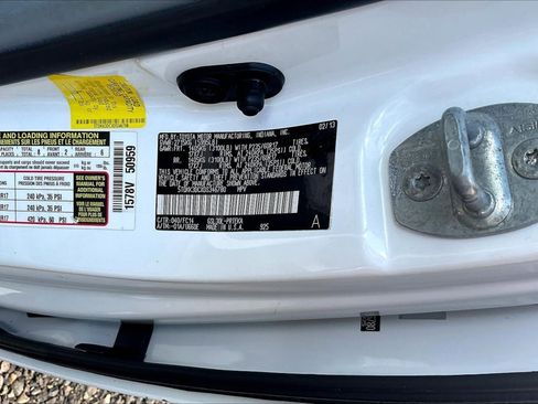 Used 2013 Toyota Sienna LE image 18