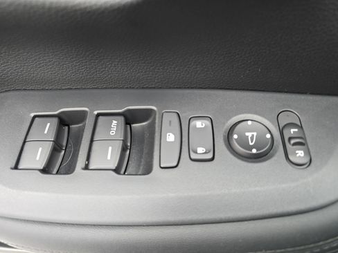 Certified 2023 Honda HR-V LX image 27