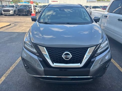 Used 2020 Nissan Murano SV w/ Premium Package AWD/4WD image 2