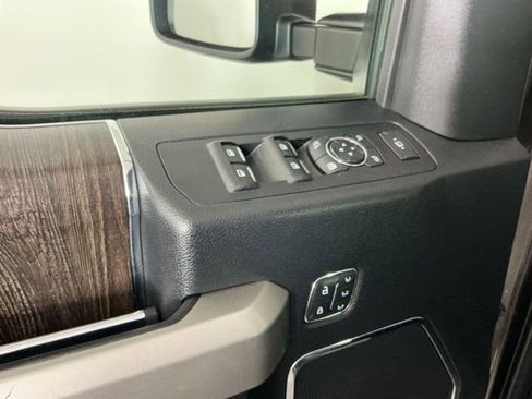 Used 2020 Ford F350 Lariat w/ Lariat Ultimate Package AWD/4WD image 14