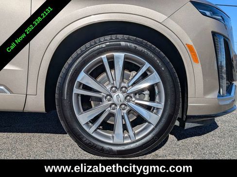 Used 2022 Cadillac XT6 Premium Luxury image 12