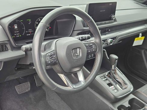 Used 2023 Honda CR-V Sport image 2