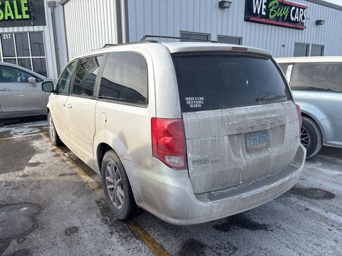 Used 2015 Dodge Grand Caravan SXT image 6