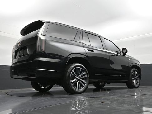 Used 2025 Cadillac Escalade Sport RWD image 27