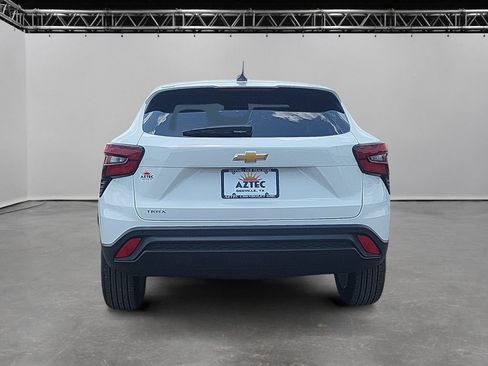 New 2026 Chevrolet Trax LS w/ LS Convenience Package FWD image 6