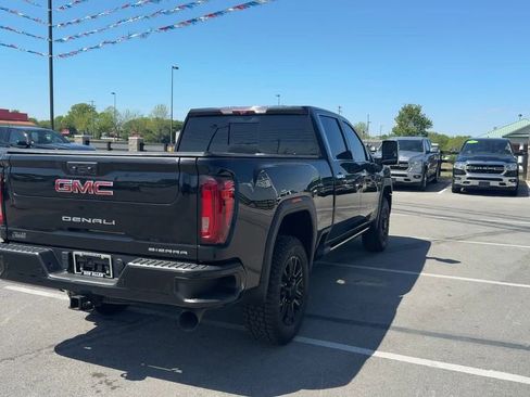 Used 2023 GMC Sierra 2500 Denali w/ Denali Black Diamond Edition AWD/4WD image 6