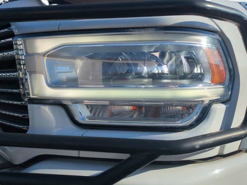 Used 2019 RAM 2500 Laramie image 10