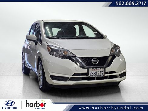 Used 2019 Nissan Versa Note SV FWD image 1