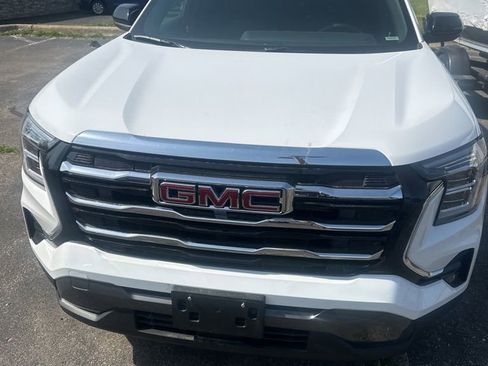 Used 2026 GMC Terrain Elevation AWD/4WD image 2