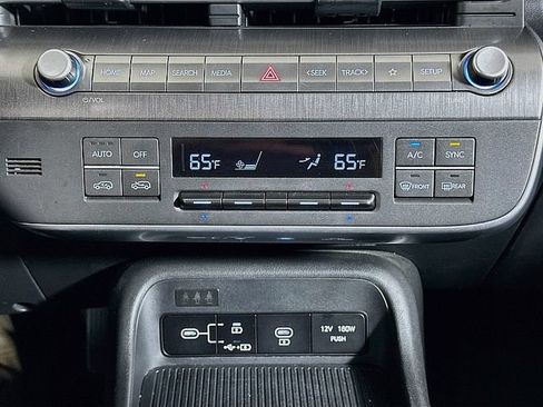 Used 2024 Hyundai Kona SEL FWD image 16