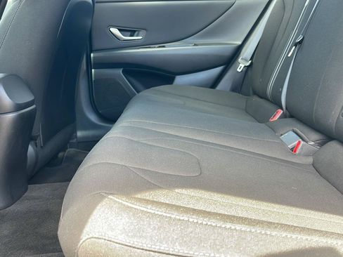 Used 2023 Hyundai Elantra SEL w/ Convenience Package FWD image 14