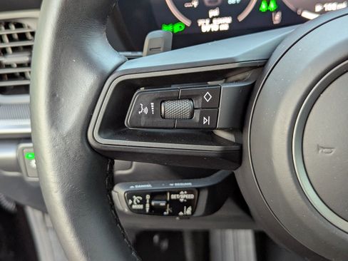 Certified 2025 Porsche 911 Carrera w/ Premium Package image 27