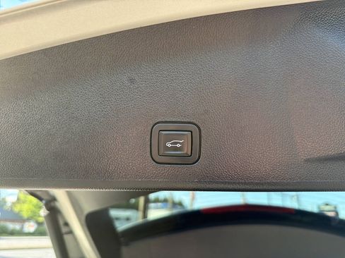 Used 2016 Cadillac SRX Luxury w/ Driver Awareness Package AWD/4WD image 7
