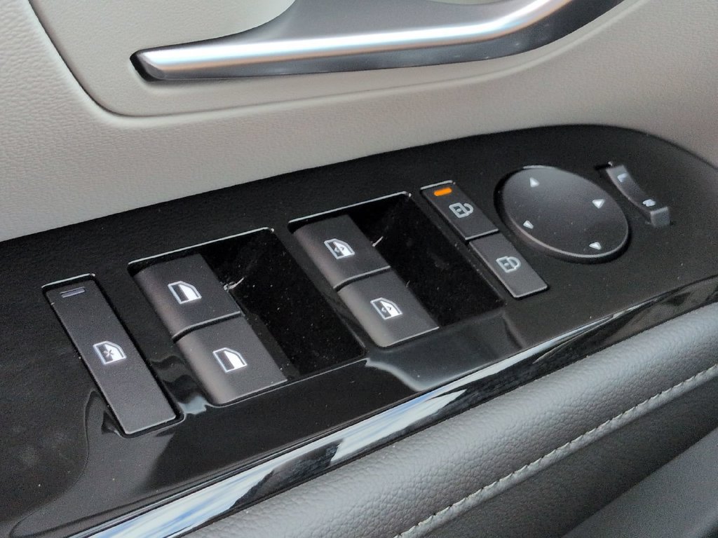 New 2026 Hyundai Tucson Limited FWD image 39