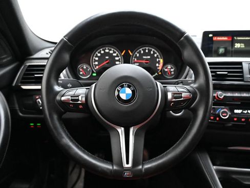 Used 2018 BMW M3 RWD image 25