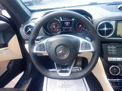 Used 2020 Mercedes-Benz SL 550 image 6