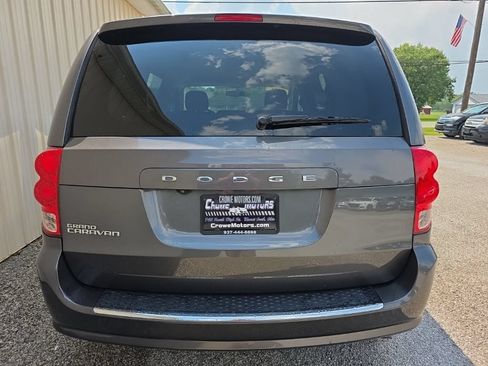 Used 2018 Dodge Grand Caravan SE w/ UConnect Hands-Free Group FWD image 8