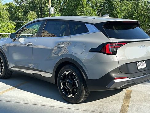 New 2026 Kia Sportage EX FWD image 3