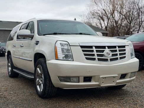 Used 2012 Cadillac Escalade ESV Luxury image 1