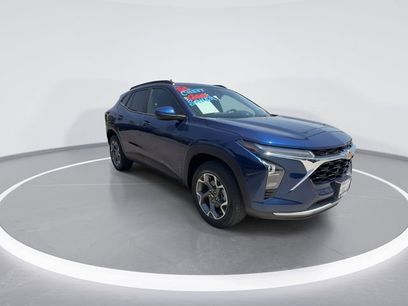 Used 2024 Chevrolet Trax LT w/ Driver Confidence Package
