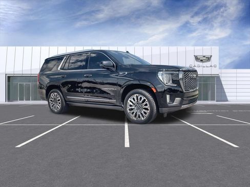 Used 2023 GMC Yukon Denali Ultimate AWD/4WD image 2