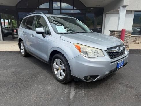 Used 2015 Subaru Forester 2.5i Limited AWD/4WD image 2
