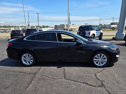 Used 2022 Chevrolet Malibu LT FWD image 12