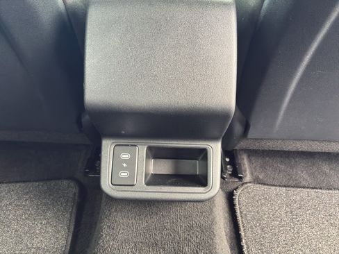 Used 2025 Kia K4 FWD image 32