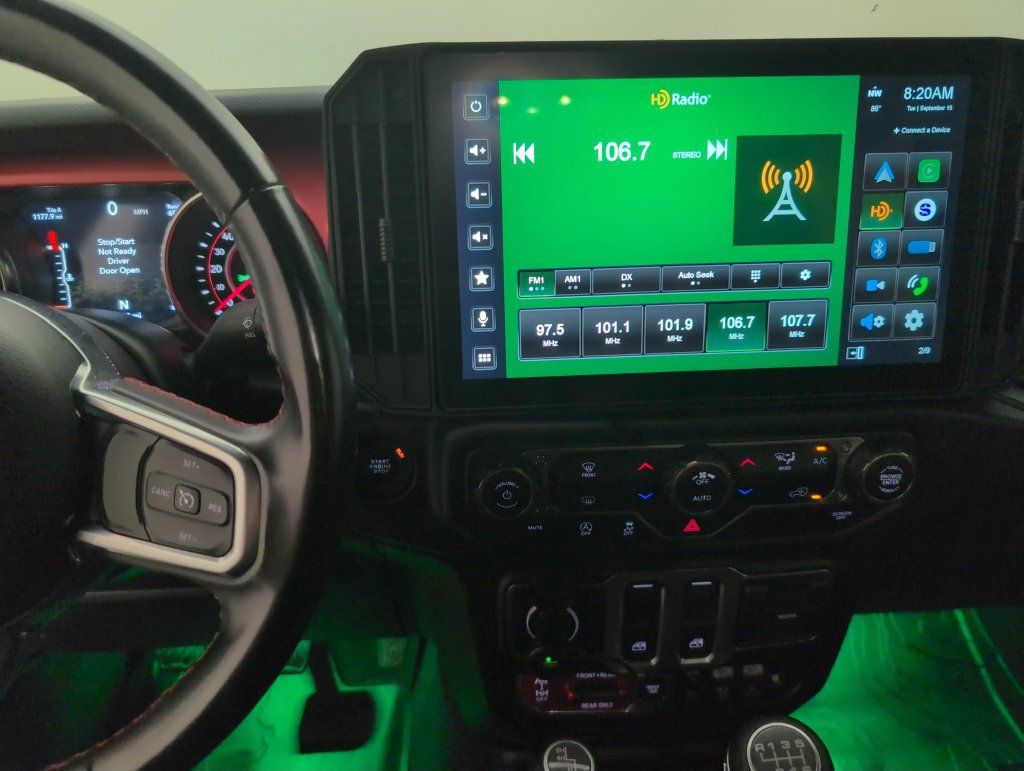 Used 2020 Jeep Wrangler Rubicon w/ LED Lighting Group AWD/4WD image 17