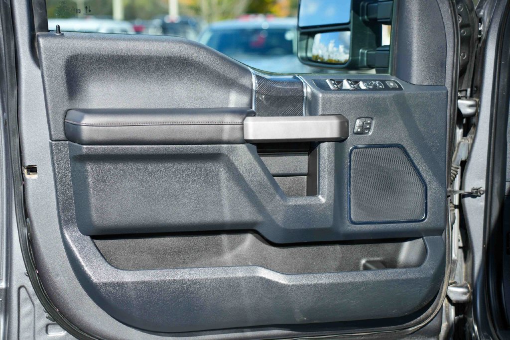 Used 2022 Ford F250 Platinum w/ Tremor Off-Road Package AWD/4WD image 14