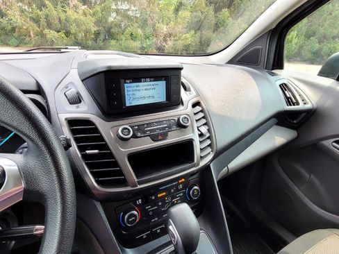 Used 2021 Ford Transit Connect XL image 14