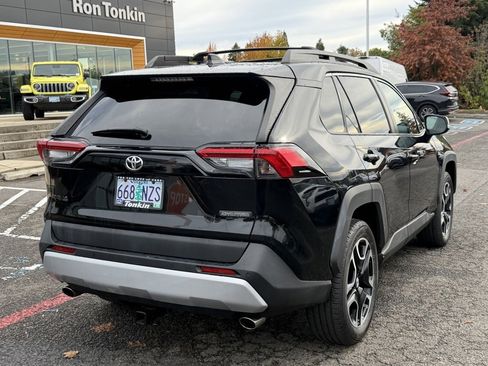 Used 2019 Toyota RAV4 Adventure image 8
