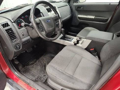 Used 2011 Ford Escape XLT w/ 202A Rapid Spec Order Code AWD/4WD image 12