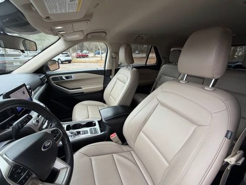 Certified 2023 Ford Explorer XLT w/ Equipment Group 202A image 12