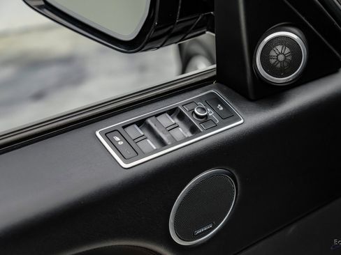 Used 2017 Land Rover Range Rover HSE image 79