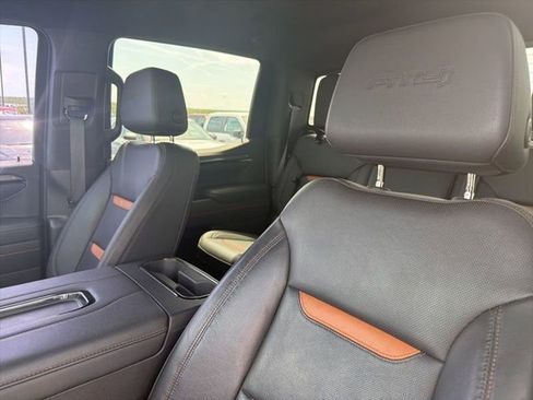 Used 2022 GMC Sierra 1500 AT4 w/ Sierra Safety Plus Package AWD/4WD image 11