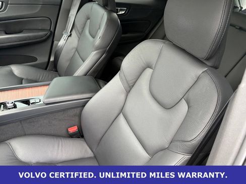 Certified 2024 Volvo XC60 B5 Plus w/ Protection Package Premier AWD/4WD image 27