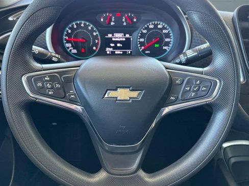 Used 2023 Chevrolet Malibu LT FWD image 15