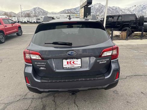 Used 2017 Subaru Outback 2.5i Limited image 7