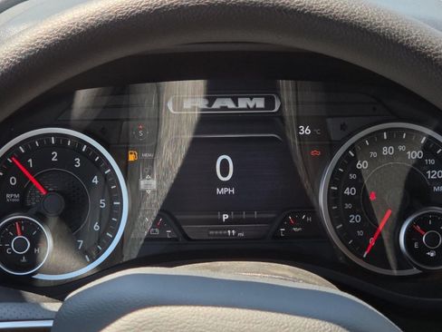 New 2026 RAM 1500 Express AWD/4WD image 22