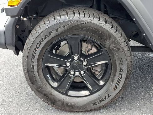 Used 2021 Jeep Wrangler Unlimited Sport AWD/4WD image 8