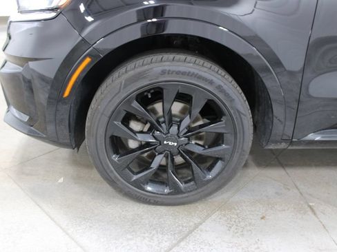 Used 2023 Kia Sorento SX AWD/4WD image 37