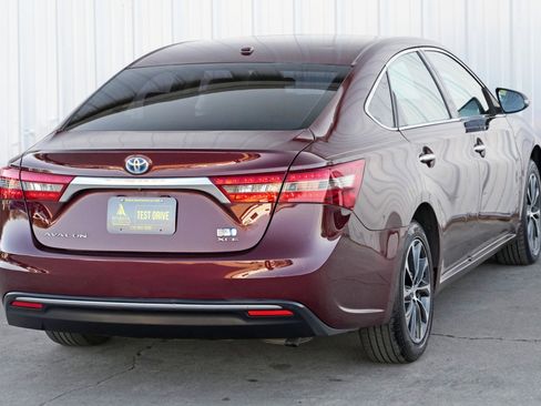 Used 2018 Toyota Avalon XLE Premium image 53