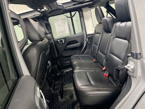 Used 2021 Jeep Wrangler Unlimited Rubicon w/ Trailer Tow Package image 23