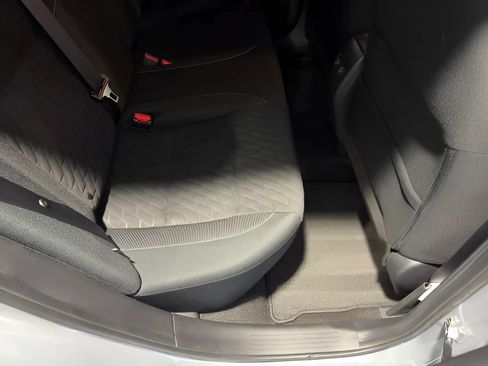 Used 2022 Nissan Kicks SV w/ Interior Electronics Package FWD image 21